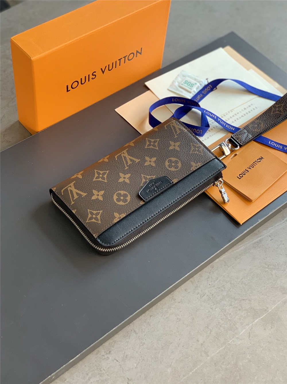 Louis Vuitton wallet M69407 Zippy Dragonne 2025 new 